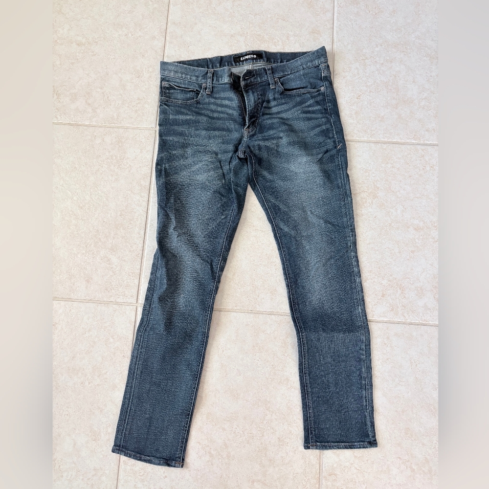 EXPRESS Men's Blue Jeans. Size 32*30